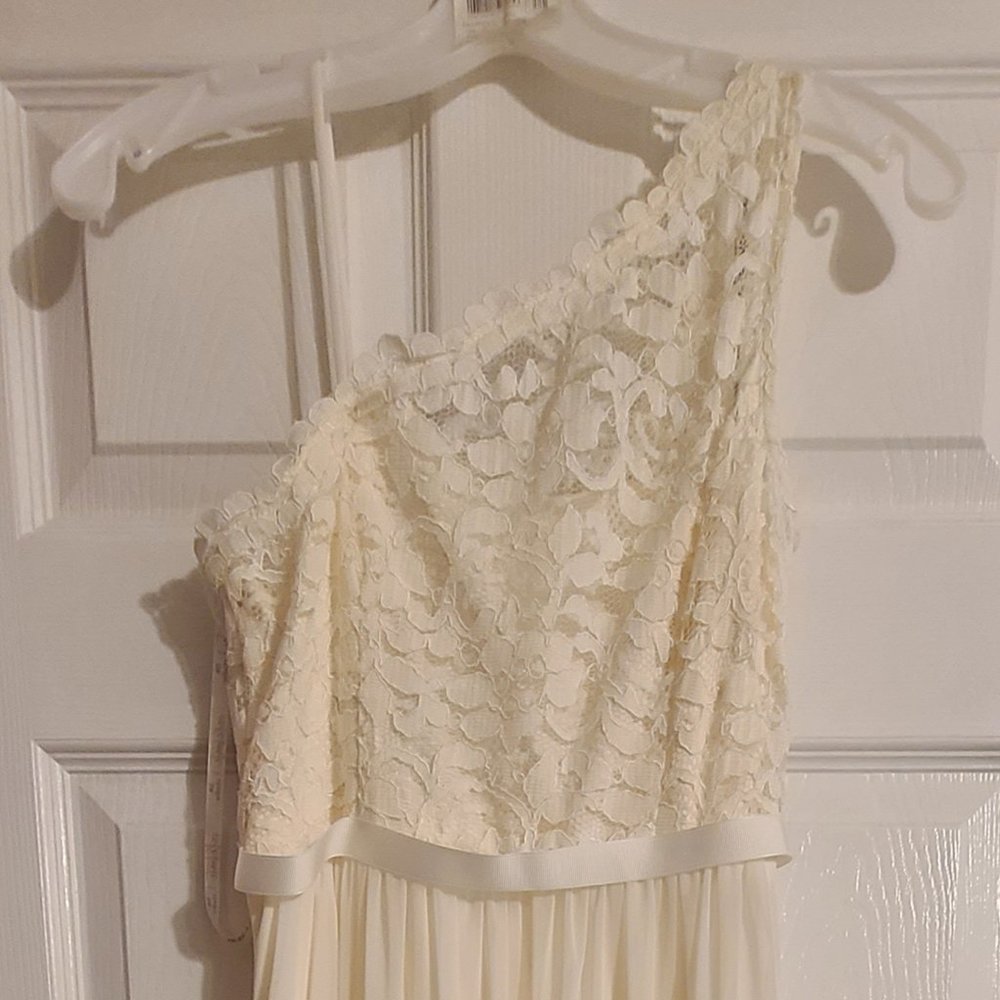 Junior bridesmaids dress size 18